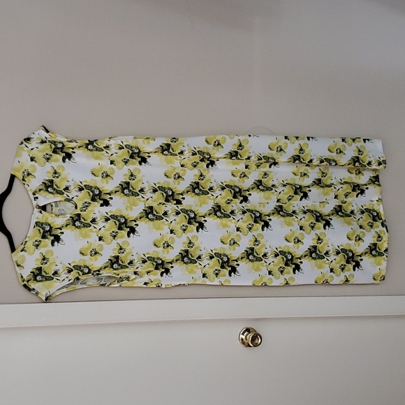 Yellow Flower Ashley Stewart Dress - Picture 3 of 4